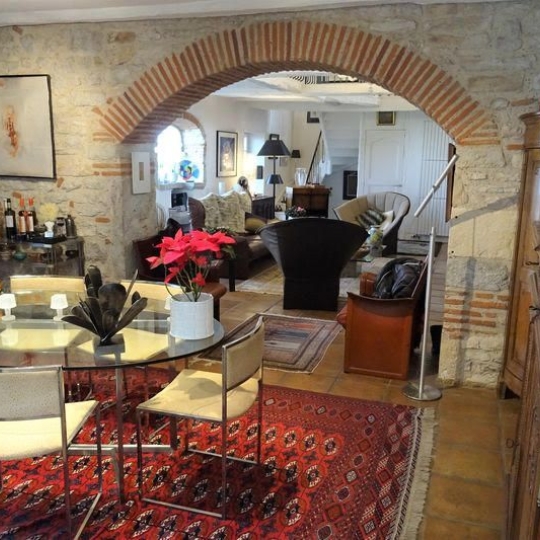  Annonces QUERCY : Maison / Villa | CAHORS (46000) | 310 m2 | 472 500 &euro; 