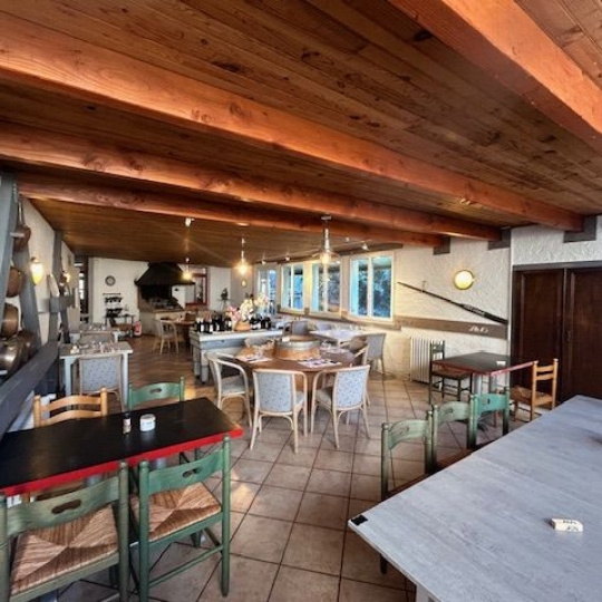  NITESCENCE : Office | DOUELLE (46140) | 198 m2 | 175 000 € 