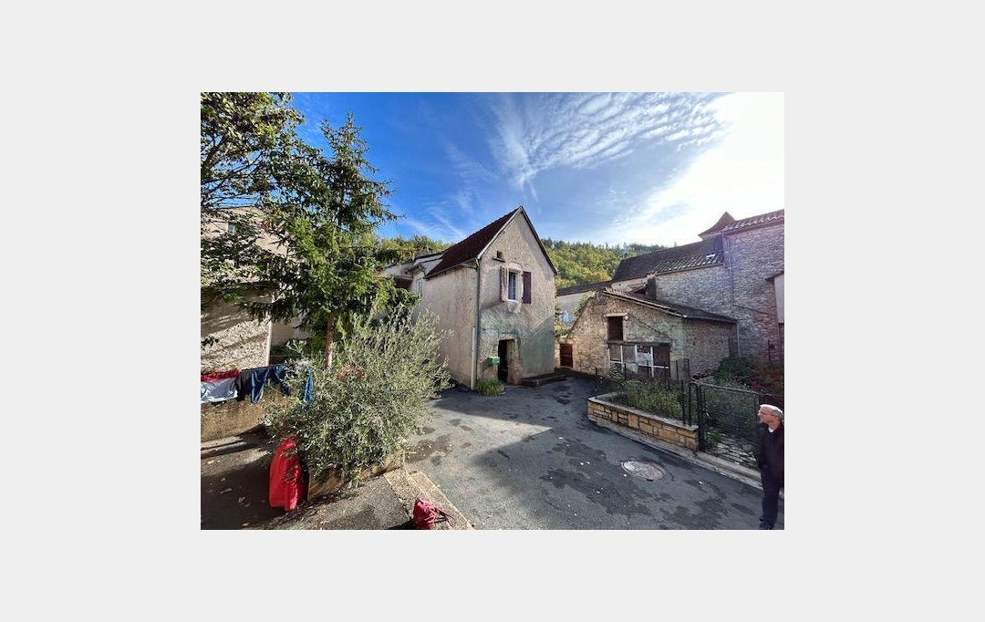 NITESCENCE : House | SAINT-VINCENT-RIVE-D'OLT (46140) | 102 m2 | 124 000 € 