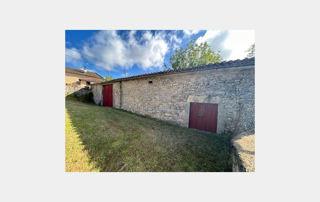 NITESCENCE : House | SAINT-VINCENT-RIVE-D'OLT (46140) | 190 m2 | 287 000 € 