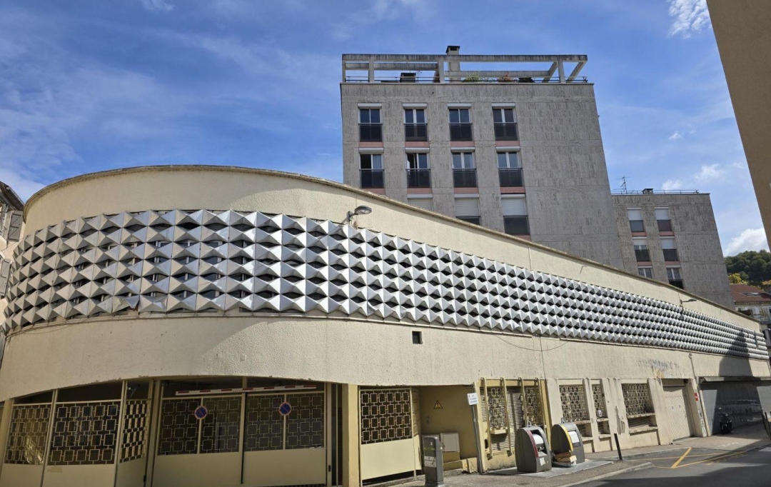 NITESCENCE : Other | CAHORS (46000) | 77 m2 | 130 000 € 