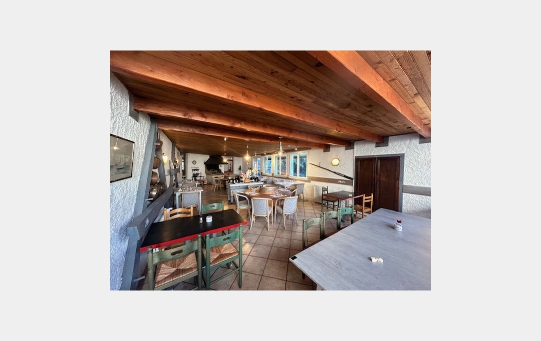 NITESCENCE : Office | DOUELLE (46140) | 198 m2 | 175 000 € 