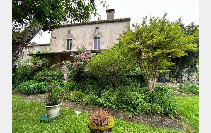 Maison   SOTURAC  153 m2 199 900 € 