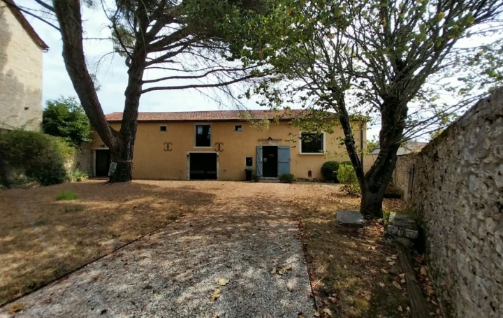 Maison CREMPS 246 m2 340 000 € Maison CREMPS 246 m2 340 000 €